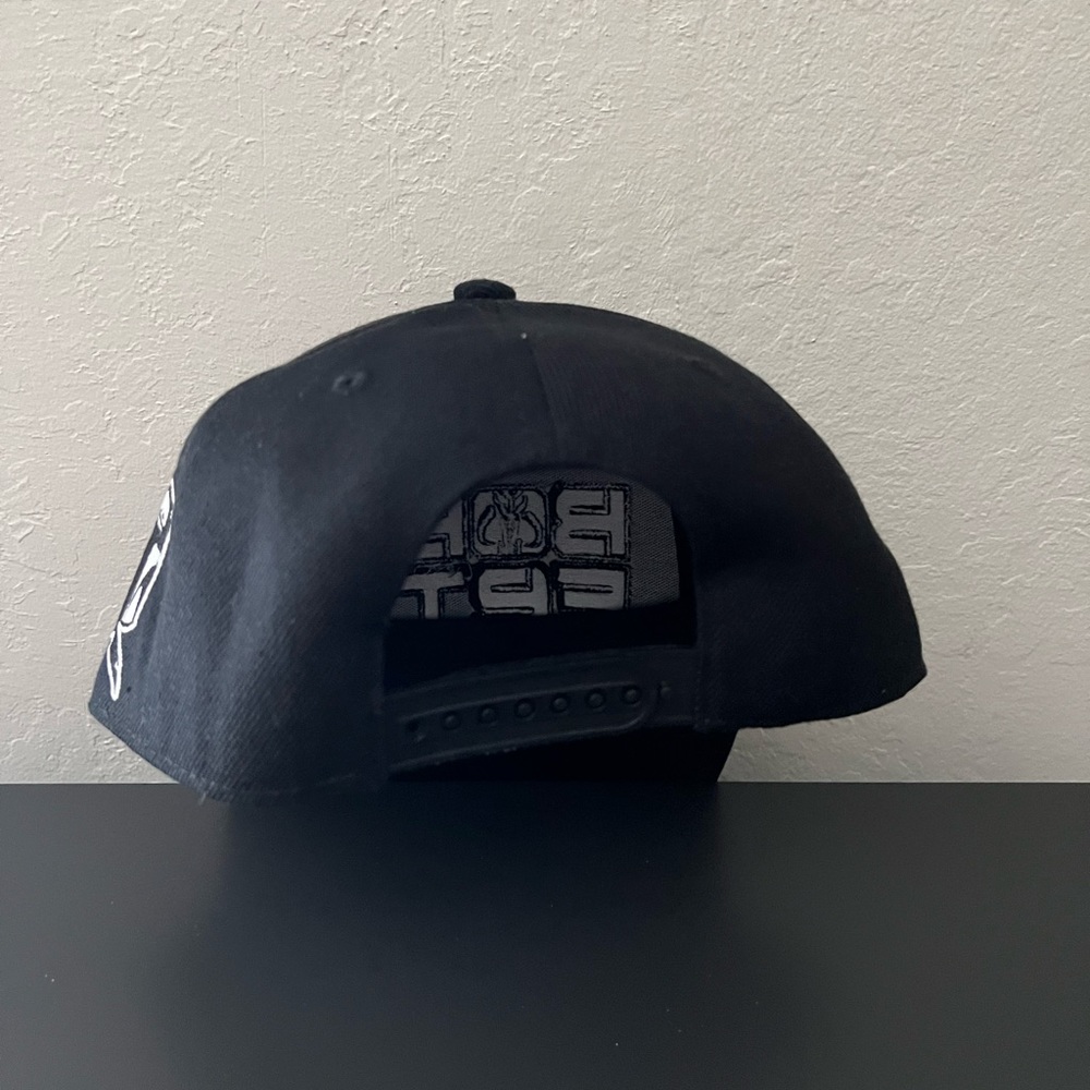 Star Wars Boba Fett Snapback Hat - Picture 3 of 4
